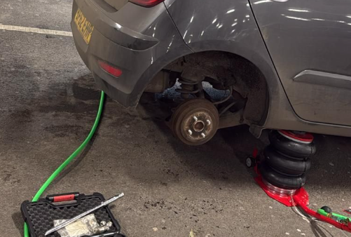 emergency tyre fitting
